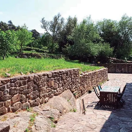 Casa Outeiro Hébergement de vacances *